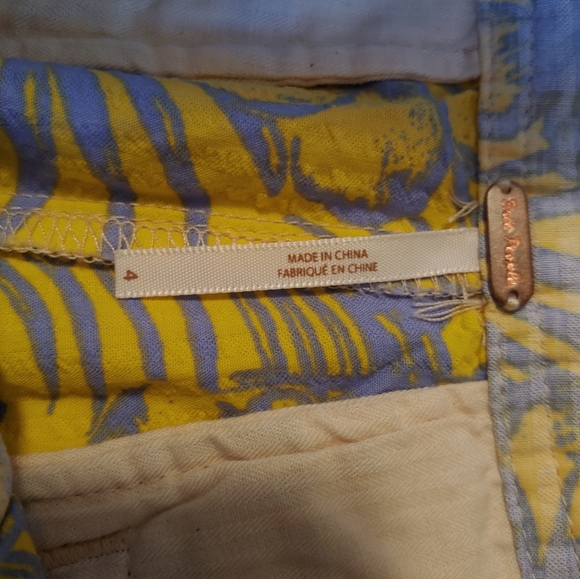 Free People High Waisted Cute Floral Shorts, Sz 4 - Picture 5 of 6